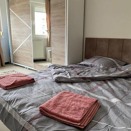 Capital Apartment Prishtina Πρίστινα Εξωτερικό φωτογραφία